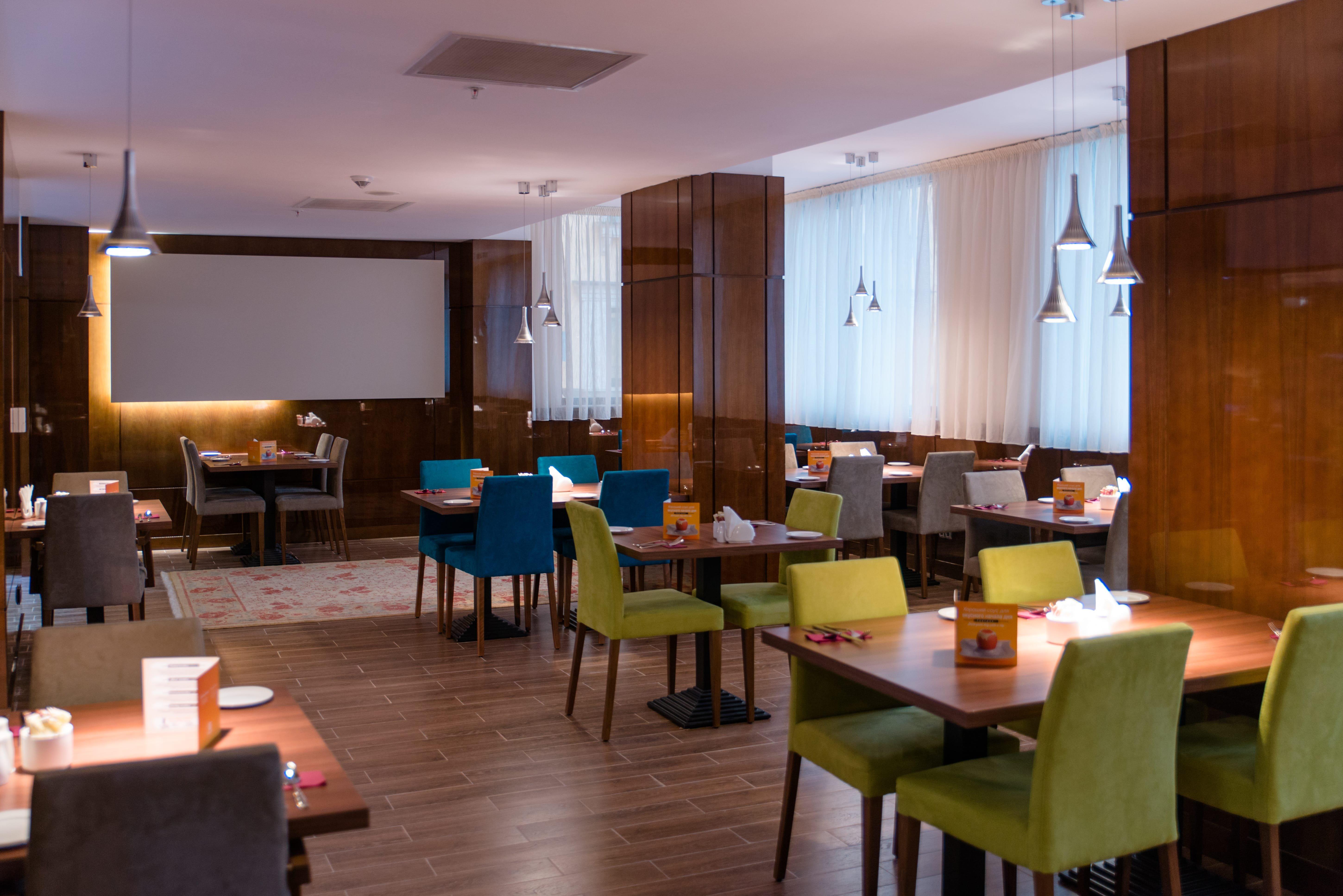 Holiday Inn Aktau By Ihg Exterior photo