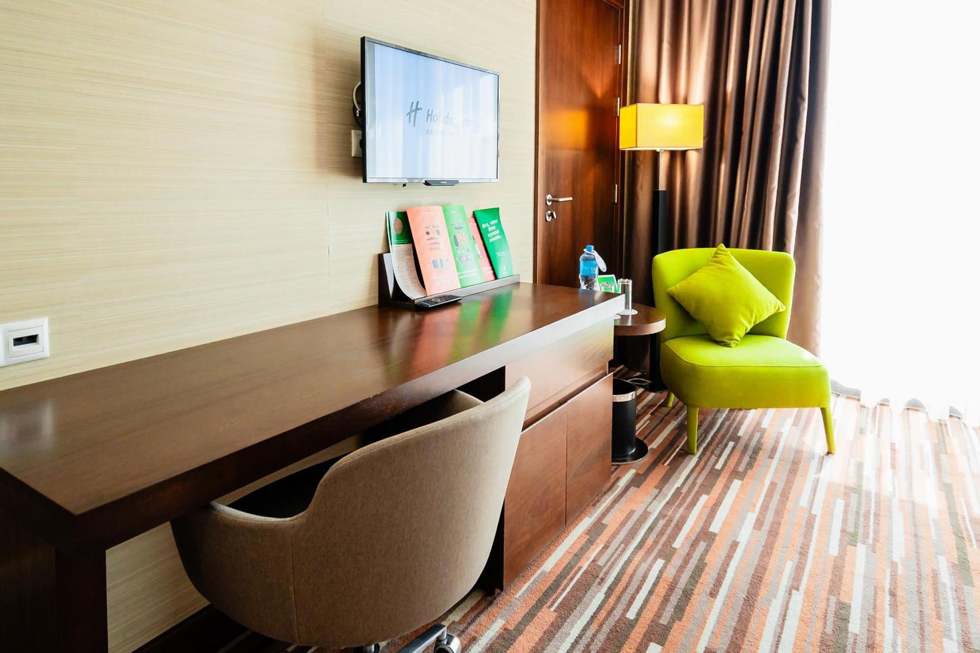 Holiday Inn Aktau By Ihg Exterior photo